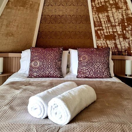 אילפרקומב Westwell Hall Guest Accommodation, Bed & Breakfast, Luxury Rooms מראה חיצוני תמונה